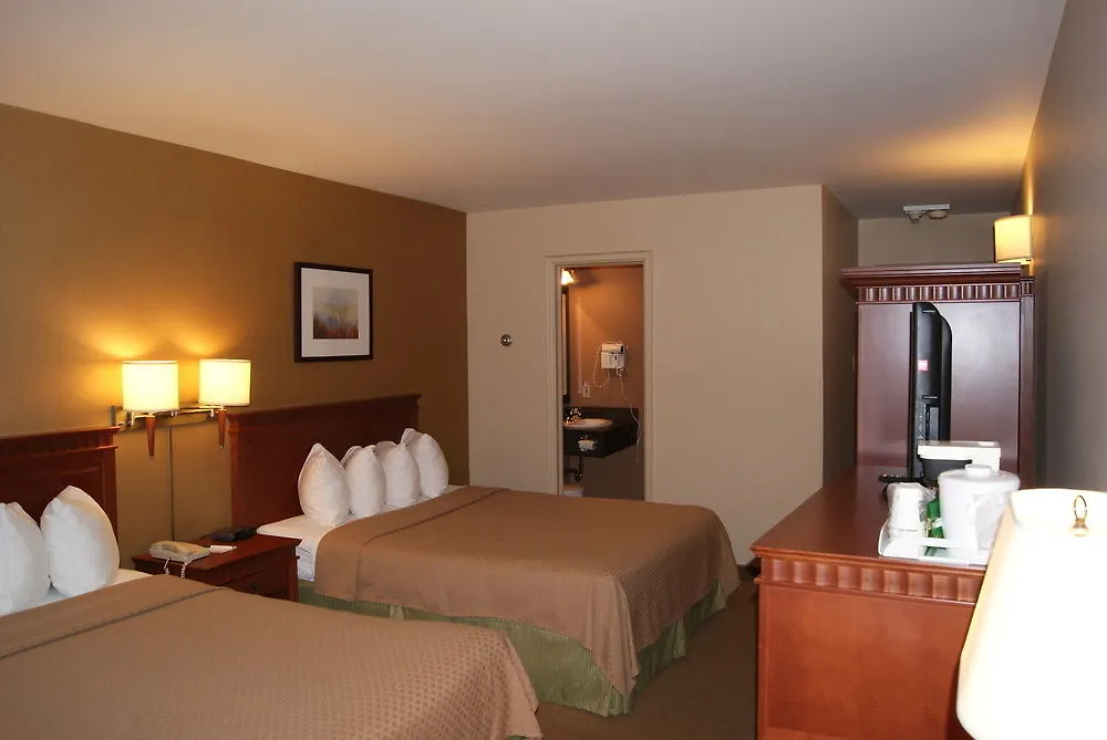 Quality Inn & Suites Pe Trudeau Airport Dorval