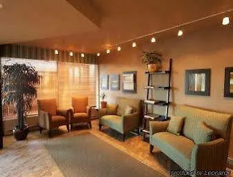 Hotel Quality Inn & Suites Pe Trudeau Airport Dorval