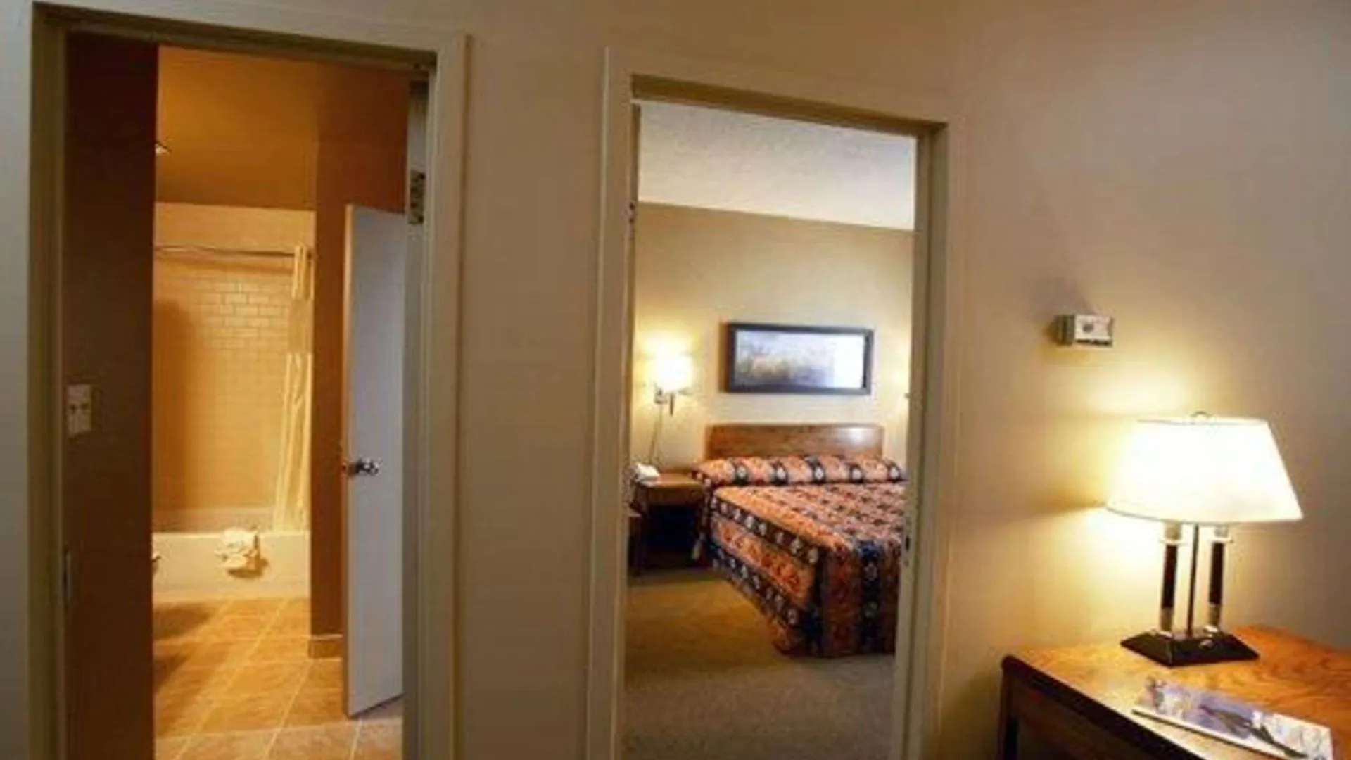 *** Hotel Quality Inn & Suites Pe Trudeau Airport Dorval Canada