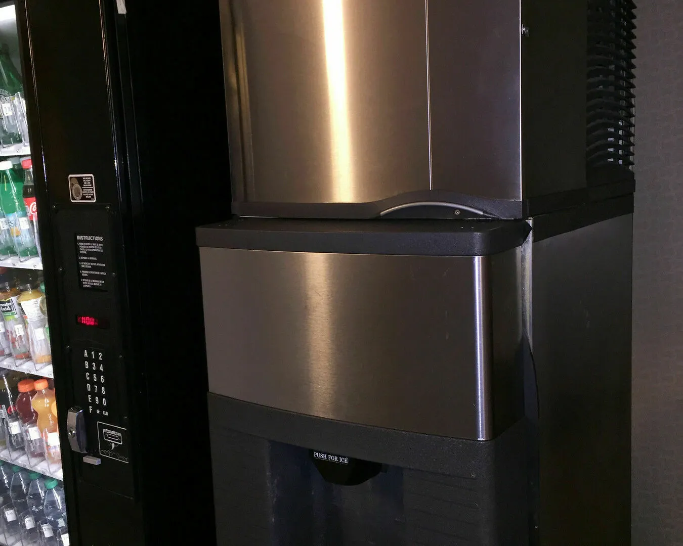 Quality Inn & Suites Pe Trudeau Airport Dorval 3*,